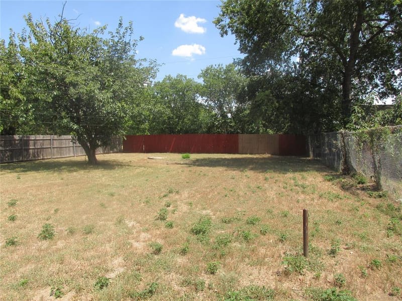 4904 Virgil Street, Fort Worth TX 76119 - Photo 2
