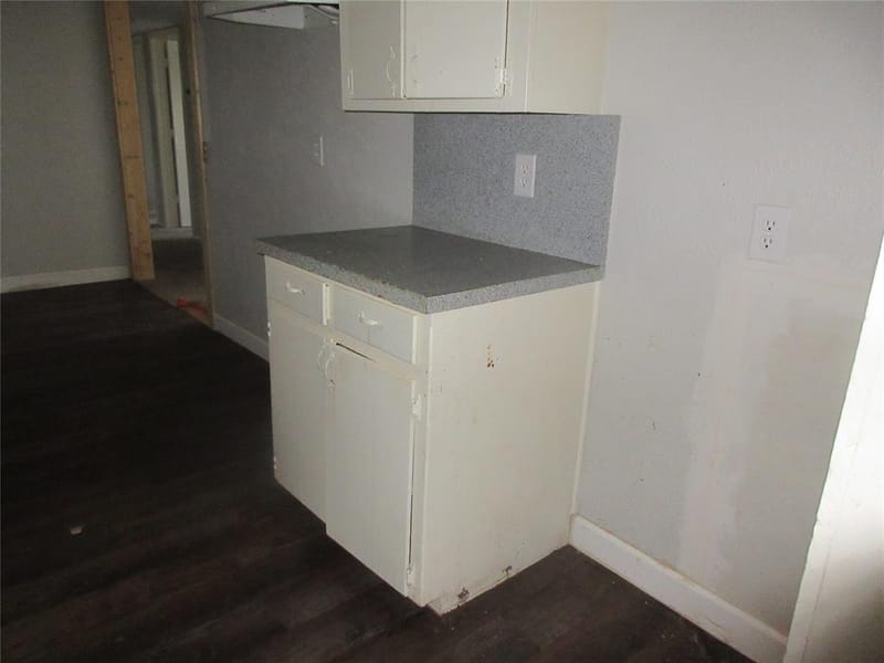 4904 Virgil Street, Fort Worth TX 76119 - Photo 5