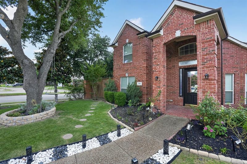 10201 Perkins Drive, Irving TX 75063 - Photo 3