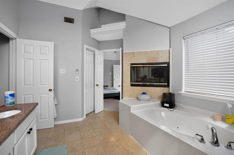 10201 Perkins Drive, Irving TX 75063 - Photo 30