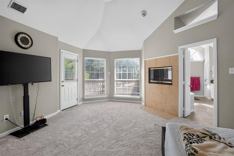 10201 Perkins Drive, Irving TX 75063 - Photo 18