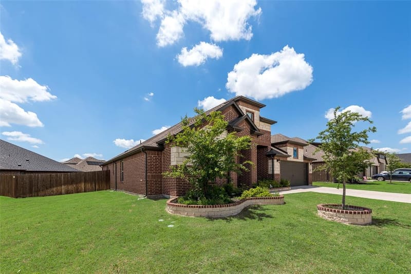136 Aucuba Lane, Waxahachie TX 75165 - Photo 2