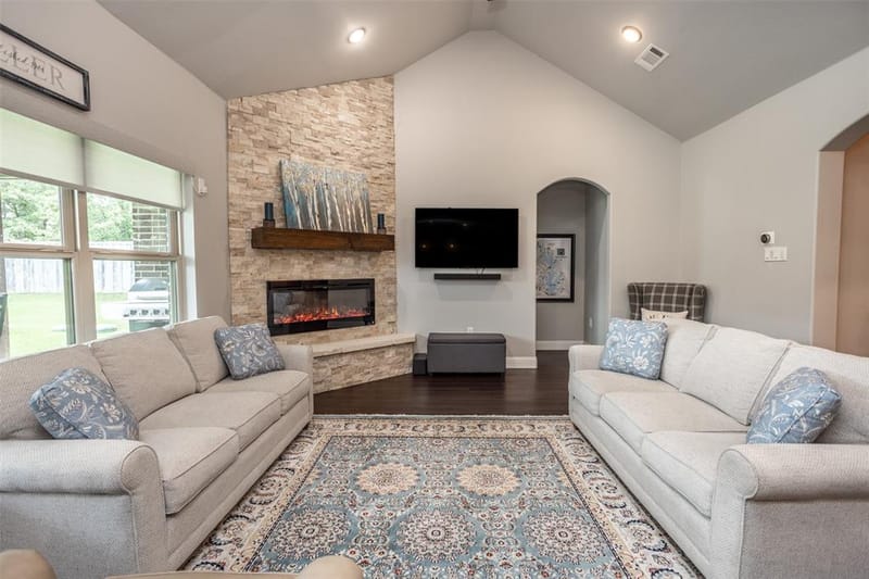 110 E Iriquois Drive, Lake Kiowa TX 76240 - Photo 12