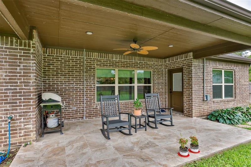 110 E Iriquois Drive, Lake Kiowa TX 76240 - Photo 24