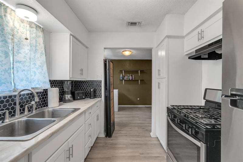 6315 Harmony Lane, Dallas TX 75241 - Photo 10
