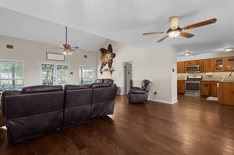 156 PR 3626, Springtown TX 76082 - Photo 9