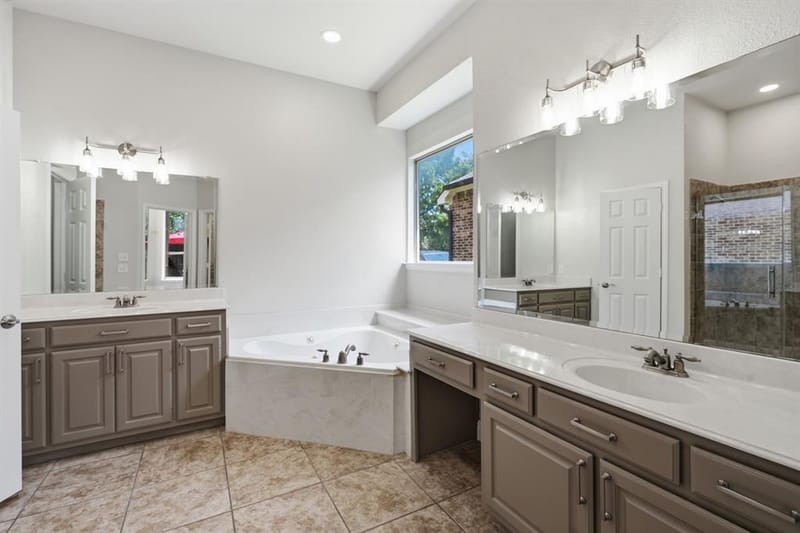 15701 Crown Cove Lane, Frisco TX 75035 - Photo 18