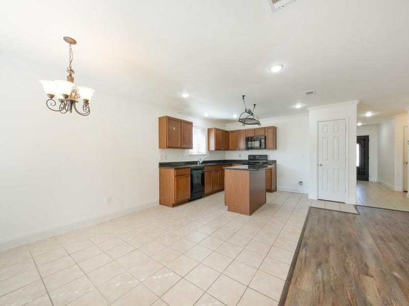 1281 Wysteria Lane, Burleson TX 76028 - Photo 7