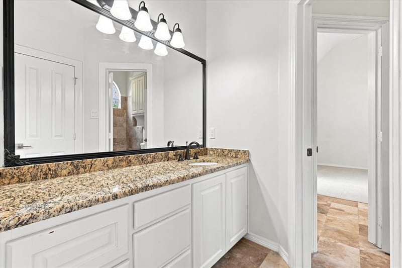 220 Meadow Lake Court, Double Oak TX 75077 - Photo 29