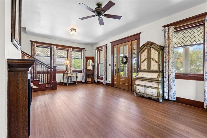1319 S Crockett Street, Sherman TX 75090 - Photo 6