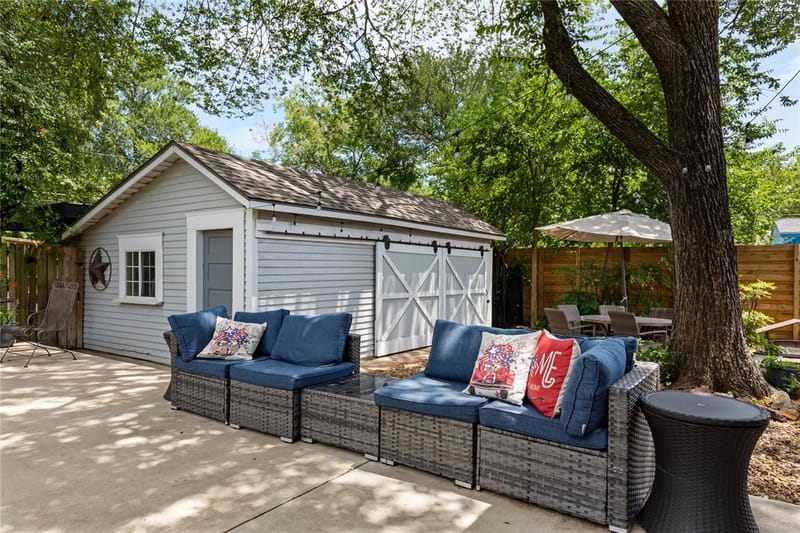 1319 S Crockett Street, Sherman TX 75090 - Photo 31