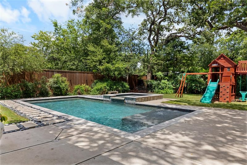 1319 S Crockett Street, Sherman TX 75090 - Photo 29