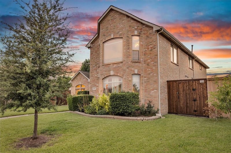 3837 Erath Drive, Carrollton TX 75010 - Photo 2