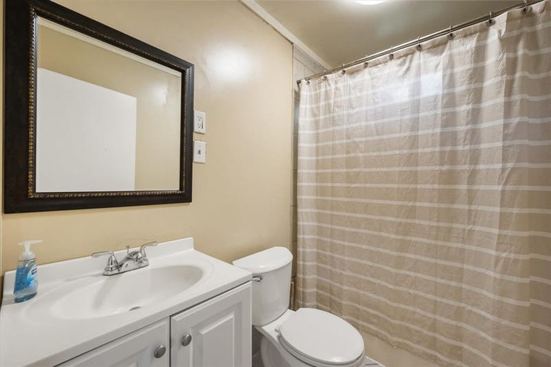 109 E Tyler Street, Ennis TX 75119 - Photo 17
