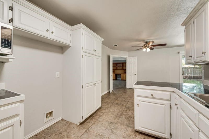 301 South Circle, Grandview TX 76050 - Photo 16
