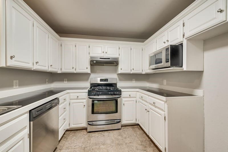 301 South Circle, Grandview TX 76050 - Photo 12