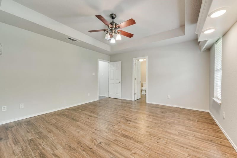 301 South Circle, Grandview TX 76050 - Photo 19