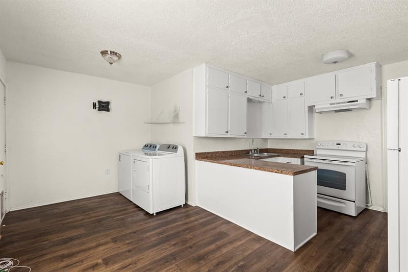 2712 Lyle Avenue, Waco TX 76708 - Photo 7
