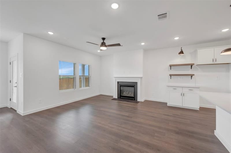 143 Summer Rain Way, Newark TX 76071 - Photo 6