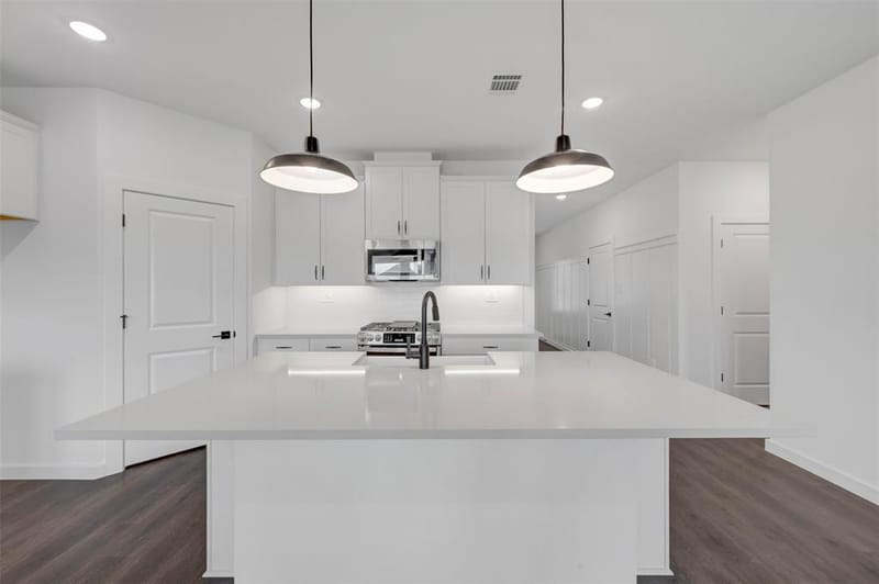 143 Summer Rain Way, Newark TX 76071 - Photo 8