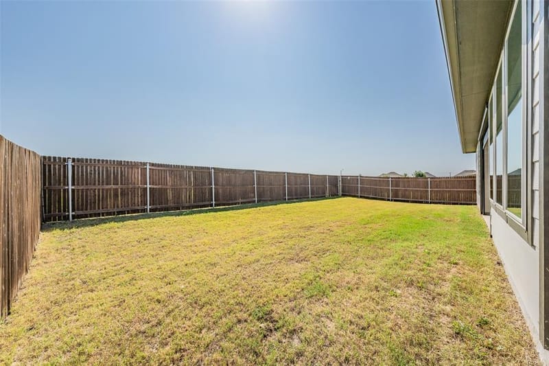 918 Hawthorn Lane, Mansfield TX 76063 - Photo 36
