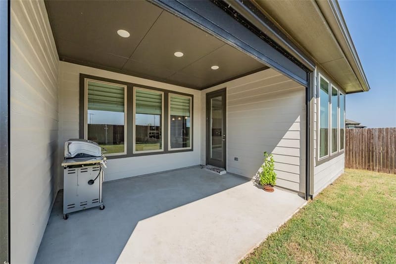 918 Hawthorn Lane, Mansfield TX 76063 - Photo 33