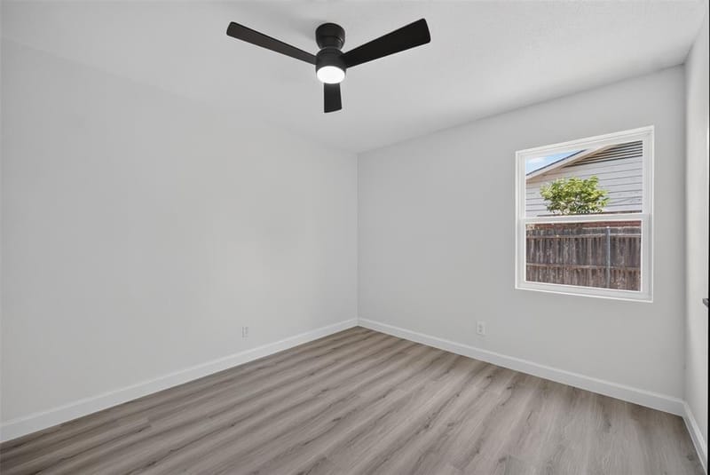 505 Pleasant Valley Road, Garland TX 75040 - Photo 12