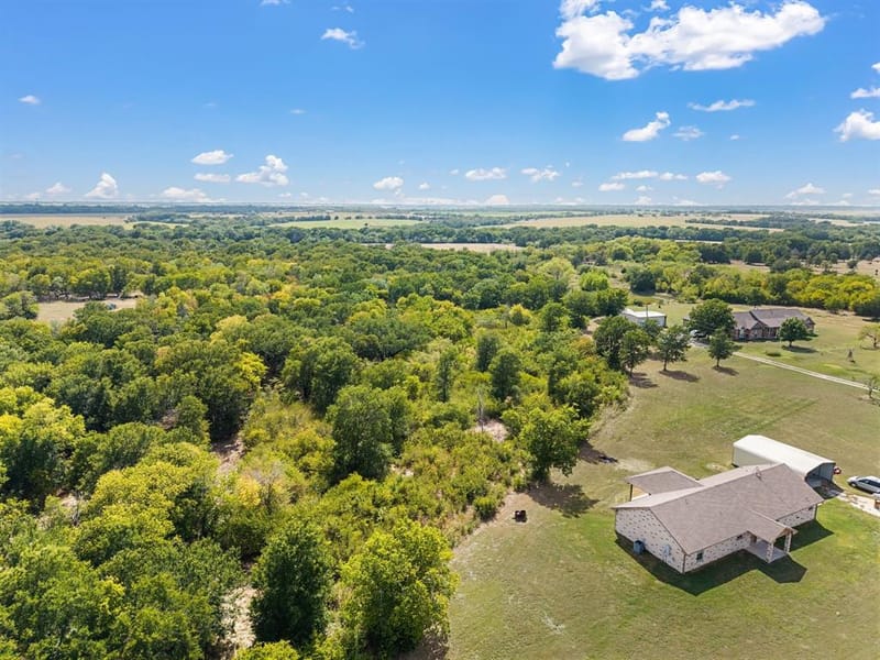 9888 NW County Road 2221, Barry TX 75102 - Photo 2
