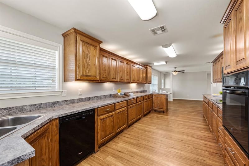 9888 NW County Road 2221, Barry TX 75102 - Photo 13