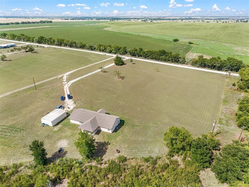 9888 NW County Road 2221, Barry TX 75102 - Photo 36