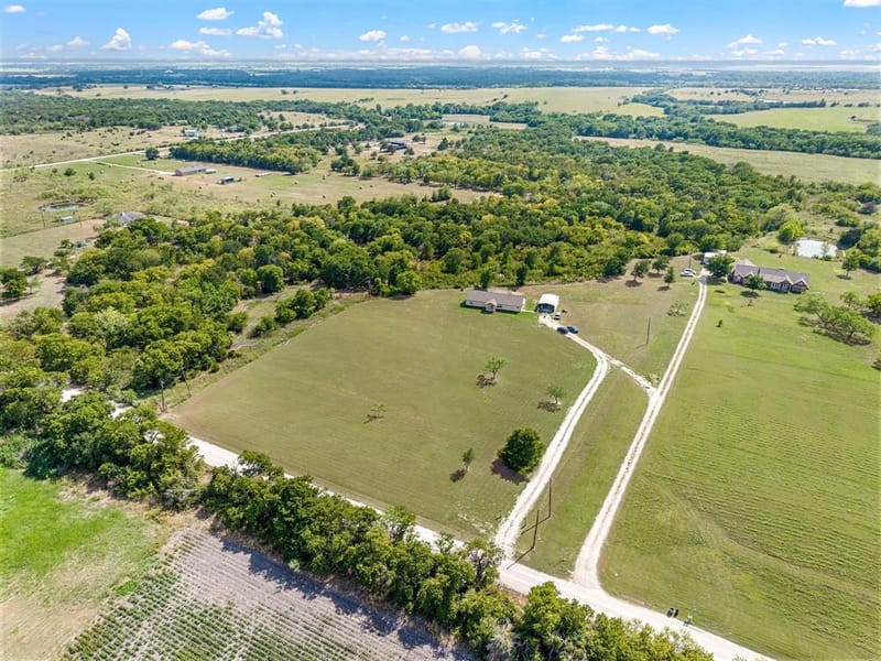 9888 NW County Road 2221, Barry TX 75102 - Photo 37