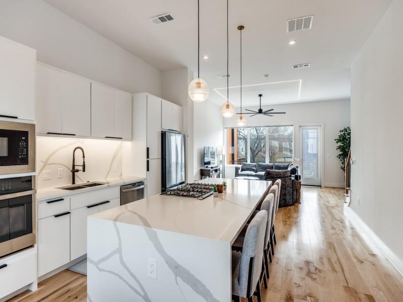 929 Bayonne Street, Dallas TX 75212 - Photo 9