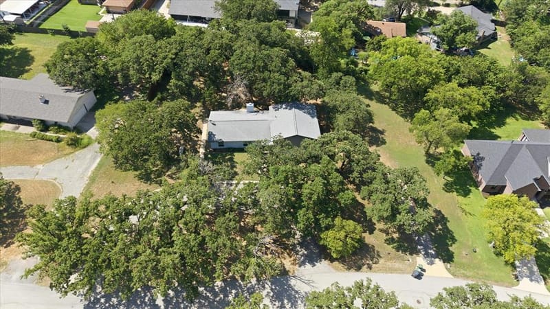 4308 Borden Drive, Arlington TX 76017 - Photo 5