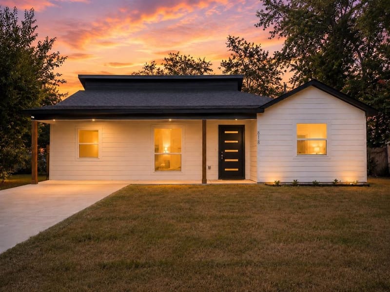 818 Chickasaw Trace, Grand Prairie TX 75051