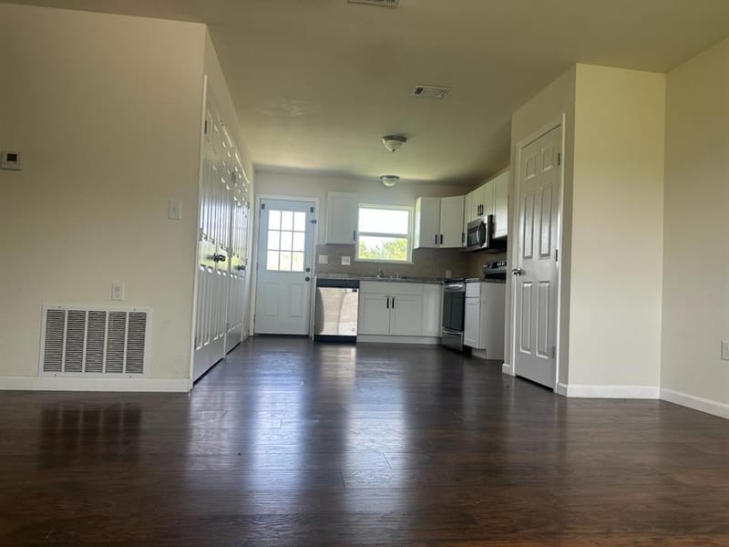 156 Bridlewood Lane, Runaway Bay TX 76426 - Photo 2