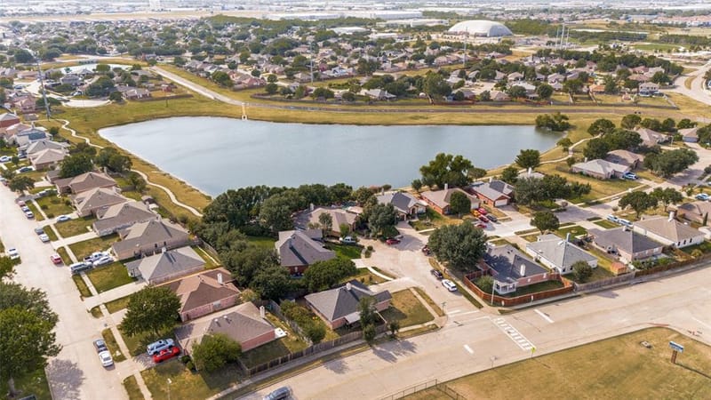 3155 Ponds Edge Trail, Grand Prairie TX 75052 - Photo 16