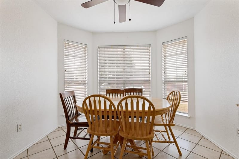 3155 Ponds Edge Trail, Grand Prairie TX 75052 - Photo 7
