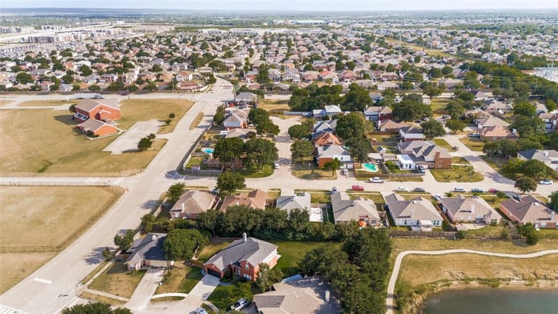 3155 Ponds Edge Trail, Grand Prairie TX 75052 - Photo 15