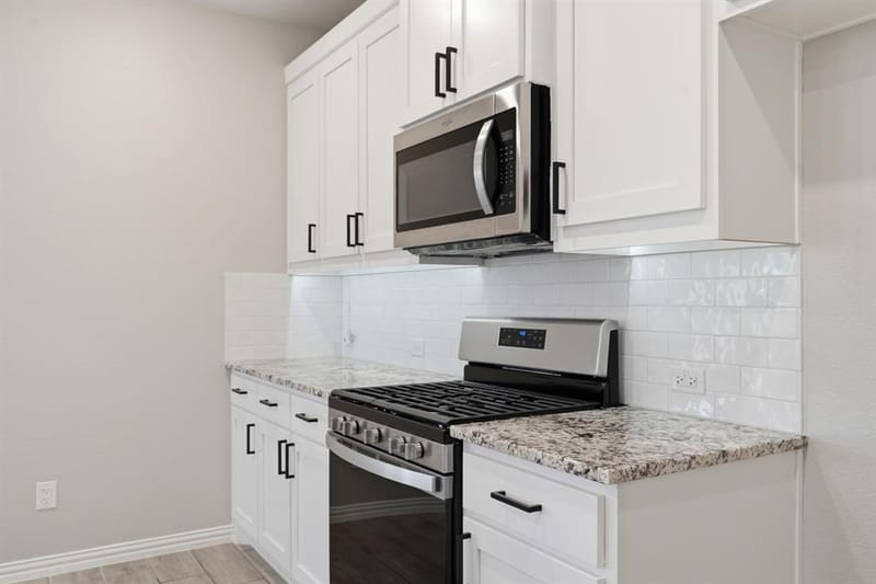 1133 Rushmore Drive, Burleson TX 76028 - Photo 12