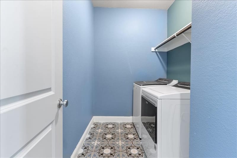 701 Auburn Court, Savannah TX 76227 - Photo 9