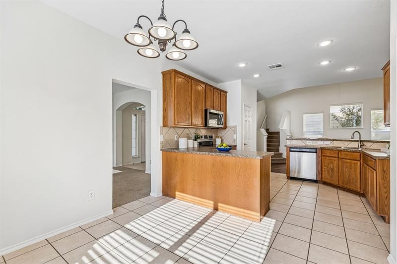 9113 Nathaniel Drive, Providence Village TX 76227 - Photo 10