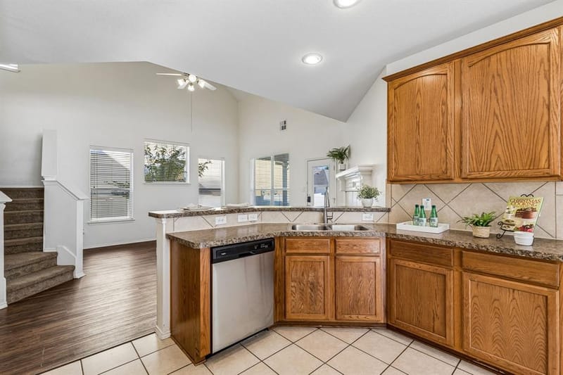 9113 Nathaniel Drive, Providence Village TX 76227 - Photo 11