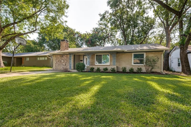 13520 Mount Castle Drive, Farmers Branch TX 75234