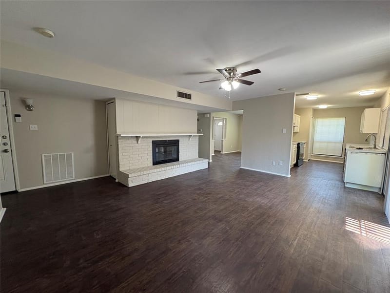 7222 Hedge Drive, Dallas TX 75249 - Photo 4