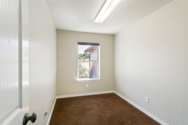 173 Miramar Circle, Weatherford TX 76085 - Photo 12