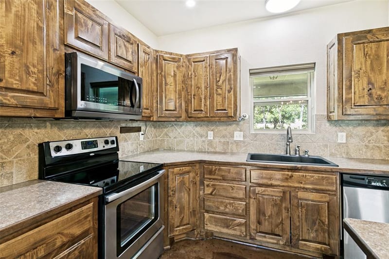 173 Miramar Circle, Weatherford TX 76085 - Photo 9