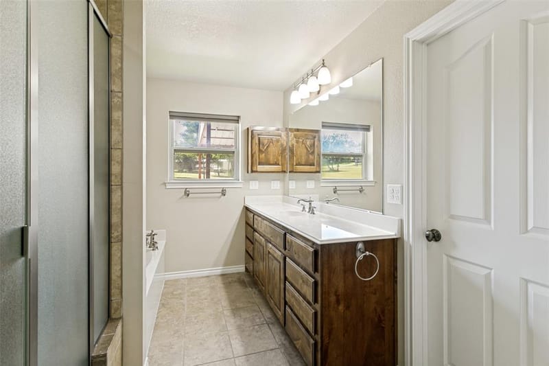 173 Miramar Circle, Weatherford TX 76085 - Photo 14