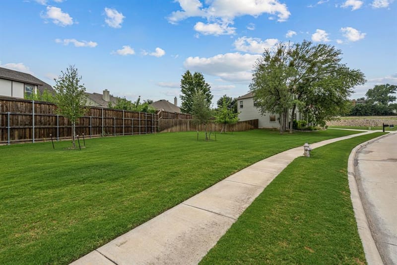 602 Sterling Drive, Benbrook TX 76126 - Photo 38