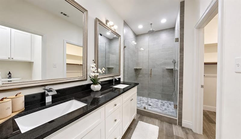 900 Marcellus Court, Arlington TX 76011 - Photo 13