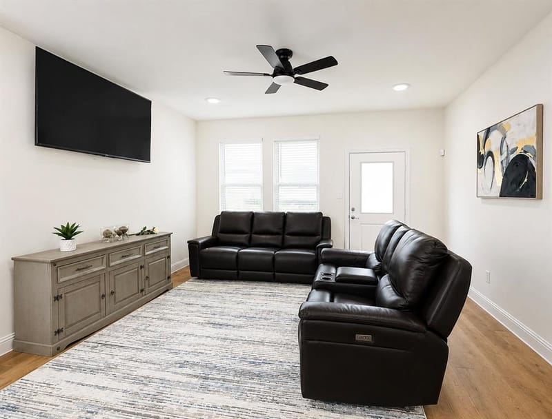 900 Marcellus Court, Arlington TX 76011 - Photo 10